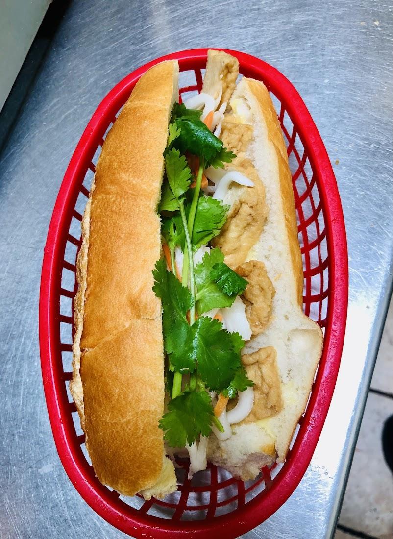 Nom Nom Deli